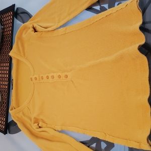 Moda international xs top with buttons